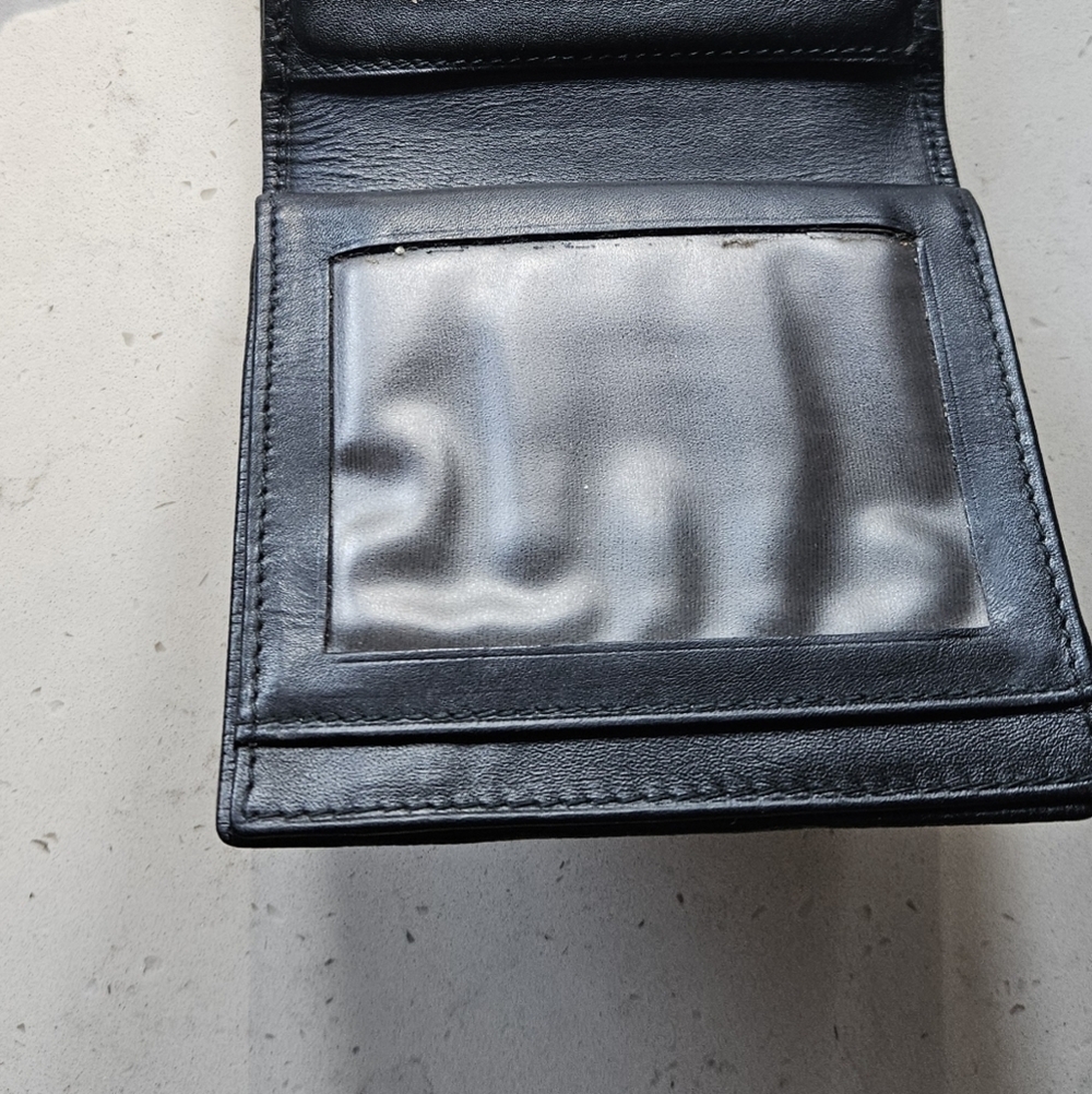 Vintage Salvatore Ferragamo Black Leather Bifold Wallet Coin Case c-22167  Flaw - Picture 4 of 8